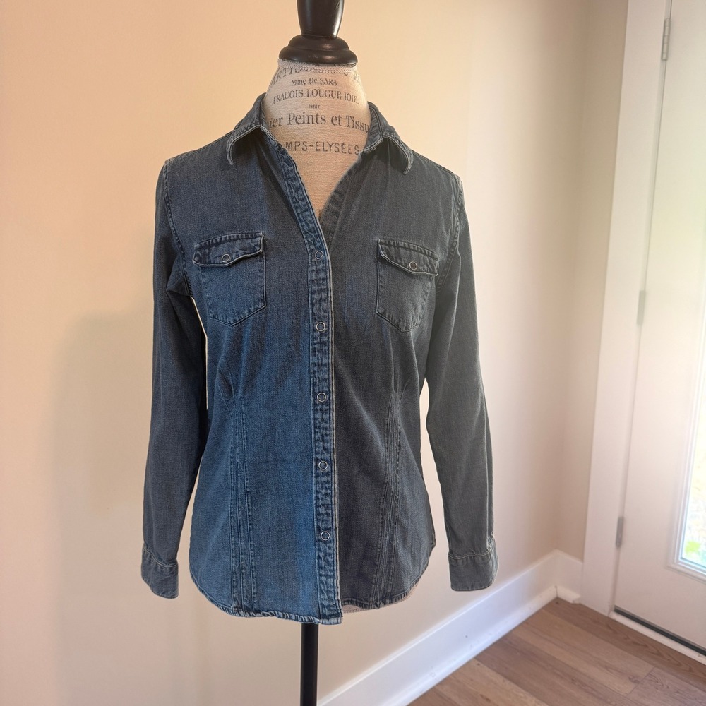 Cabela's Women's Blue Denim Long Sleeve Snap Shirt Size M